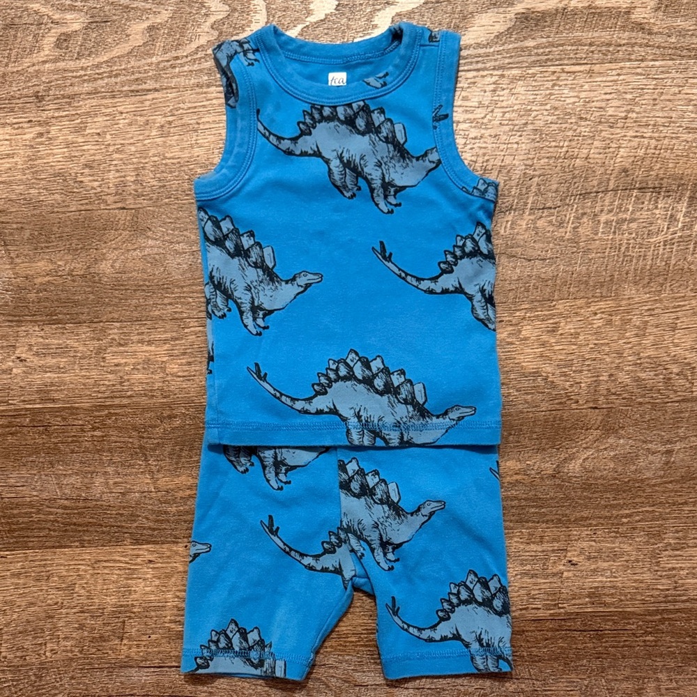 Tea Collection Summer Nights Tank Pajama in “Spiky Stegosaurus” Print